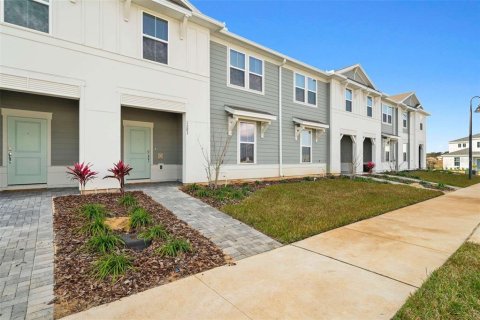 Touwnhouse à vendre à Clermont, Floride: 5 chambres, 211.91 m2 № 1679210 - photo 2