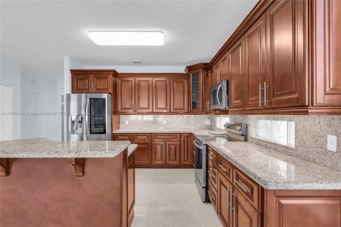 Villa ou maison à vendre à Coral Springs, Floride: 5 chambres, 264.59 m2 № 1968388 - photo 28