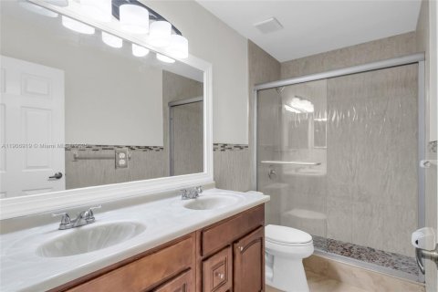 Villa ou maison à vendre à Coral Springs, Floride: 5 chambres, 264.59 m2 № 1968388 - photo 10