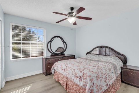 Villa ou maison à vendre à Coral Springs, Floride: 5 chambres, 264.59 m2 № 1968388 - photo 12