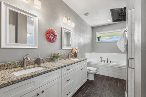 House in Bell, Florida 3 bedrooms, 144.93 sq.m. № 1736291 - photo 17