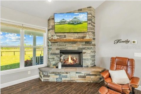 House in Bell, Florida 3 bedrooms, 144.93 sq.m. № 1736291 - photo 8