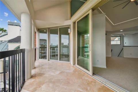 Condo in Tampa, Florida, 3 bedrooms  № 2114762 - photo 22