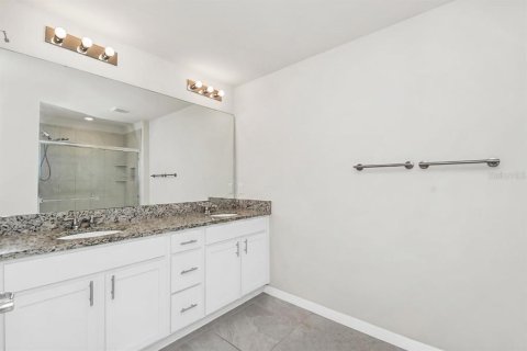 Touwnhouse à vendre à Kissimmee, Floride: 3 chambres, 157.84 m2 № 2142199 - photo 25