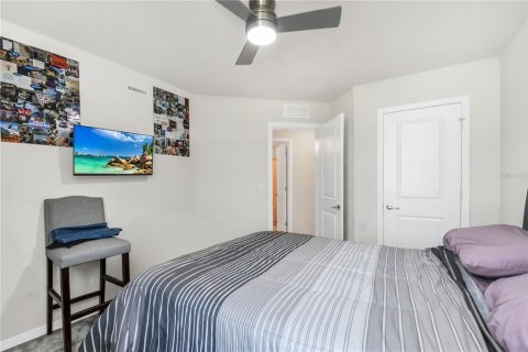 Touwnhouse à vendre à Kissimmee, Floride: 3 chambres, 157.84 m2 № 2142199 - photo 17
