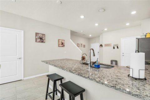 Touwnhouse à vendre à Kissimmee, Floride: 3 chambres, 157.84 m2 № 2142199 - photo 8