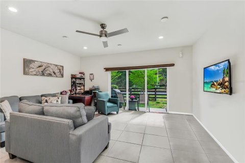 Touwnhouse à vendre à Kissimmee, Floride: 3 chambres, 157.84 m2 № 2142199 - photo 14