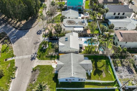House in Redington Beach, Florida 2 bedrooms, 86.21 sq.m. № 1568512 - photo 27