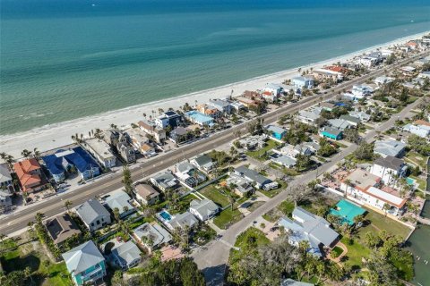 House in Redington Beach, Florida 2 bedrooms, 86.21 sq.m. № 1568512 - photo 19
