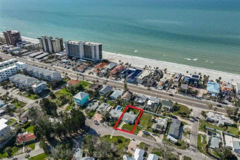 House in Redington Beach, Florida 2 bedrooms, 86.21 sq.m. № 1568512 - photo 16