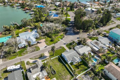 House in Redington Beach, Florida 2 bedrooms, 86.21 sq.m. № 1568512 - photo 26