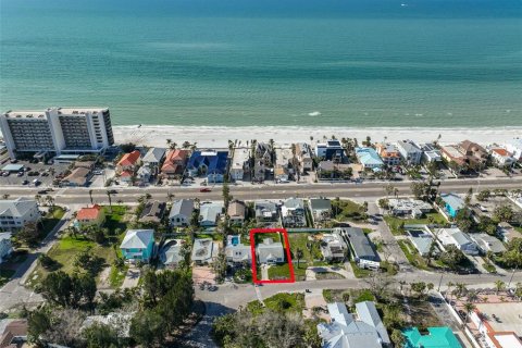 House in Redington Beach, Florida 2 bedrooms, 86.21 sq.m. № 1568512 - photo 17