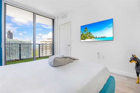 Condo in Miami, Florida, 1 bedroom  № 1946443 - photo 4