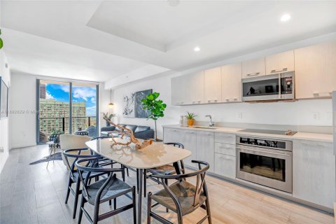 Condo in Miami, Florida, 1 bedroom  № 1946443 - photo 7