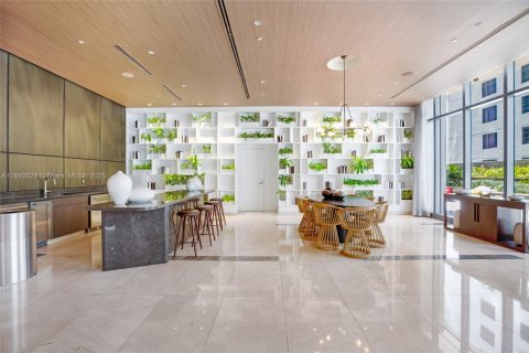 Condo in Miami, Florida, 1 bedroom  № 1946443 - photo 24