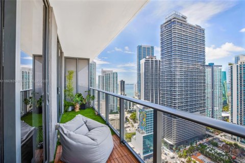 Condo in Miami, Florida, 1 bedroom  № 1946443 - photo 19