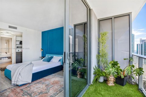 Condo in Miami, Florida, 1 bedroom  № 1946443 - photo 8