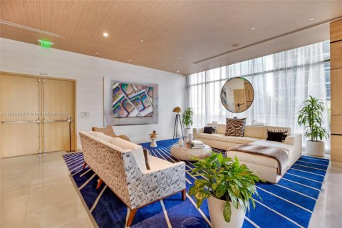 Condo in Miami, Florida, 1 bedroom  № 1946443 - photo 26