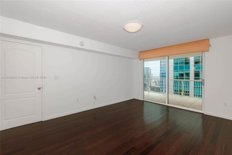 Condo in Miami, Florida, 3 bedrooms  № 1869986 - photo 24