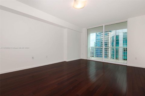 Condo in Miami, Florida, 3 bedrooms  № 1869986 - photo 19