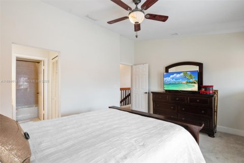 Adosado en alquiler en Doral, Florida, 2 dormitorios, 198.81 m2 № 1947077 - foto 15