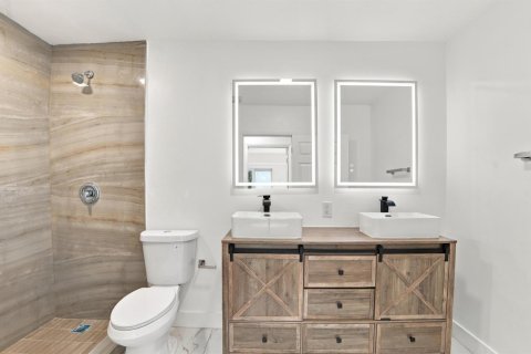 Villa ou maison à vendre à Miami, Floride: 5 chambres, 271.83 m2 № 2406104 - photo 10