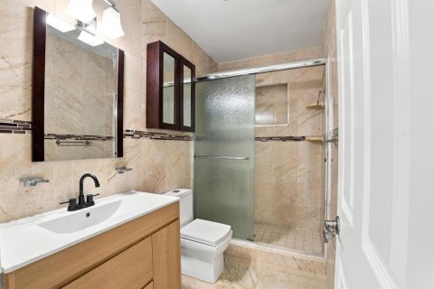 Villa ou maison à vendre à Miami, Floride: 5 chambres, 271.83 m2 № 2406104 - photo 11