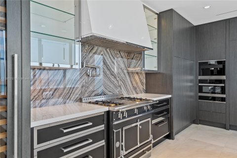 Condominio en alquiler en Sunny Isles Beach, Florida, 5 dormitorios, 353.31 m2 № 1874584 - foto 4