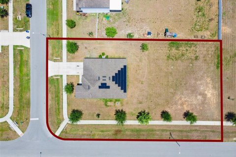 House in Seffner, Florida 3 bedrooms, 155.98 sq.m. № 2100081