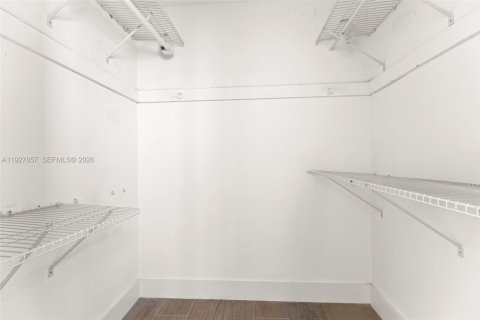 Copropriété à vendre à Hollywood, Floride: 2 chambres, 116.22 m2 № 2061342 - photo 20