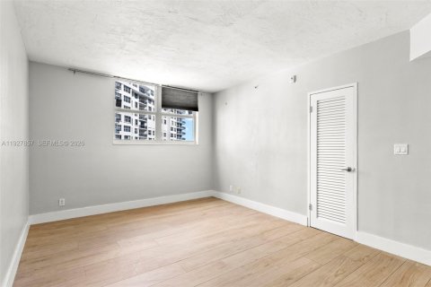 Copropriété à vendre à Hollywood, Floride: 2 chambres, 116.22 m2 № 2061342 - photo 24