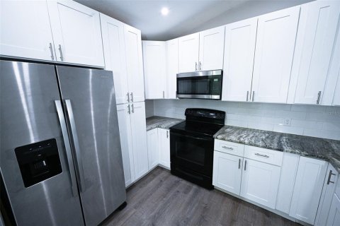 House in Jacksonville, Florida 3 bedrooms, 99.22 sq.m. № 1767959 - photo 12