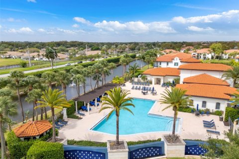 Adosado en venta en Pembroke Pines, Florida, 3 dormitorios, 178.28 m2 № 1707922 - foto 28