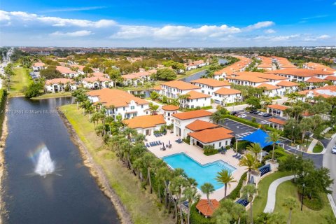 Adosado en venta en Pembroke Pines, Florida, 3 dormitorios, 178.28 m2 № 1707922 - foto 27