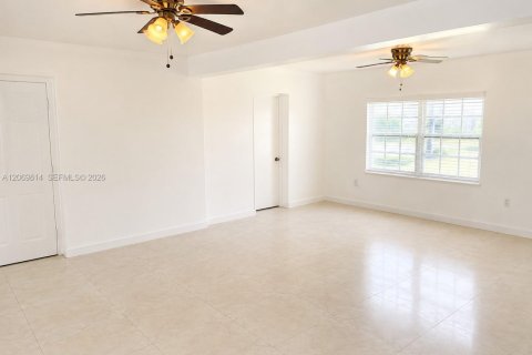 Immobilier commercial à vendre à Miami, Floride: 158.4 m2 № 2301894 - photo 7