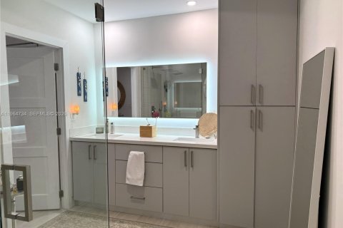 Adosado en alquiler en Miami Lakes, Florida, 2 dormitorios, 135.64 m2 № 2026064 - foto 14