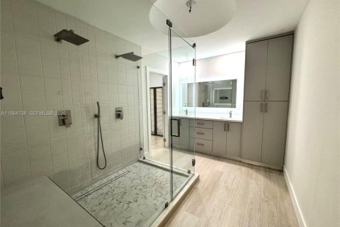 Adosado en alquiler en Miami Lakes, Florida, 2 dormitorios, 135.64 m2 № 2026064 - foto 17