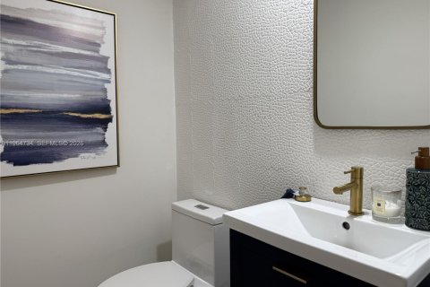 Adosado en alquiler en Miami Lakes, Florida, 2 dormitorios, 135.64 m2 № 2026064 - foto 26