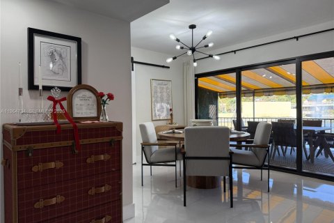 Adosado en alquiler en Miami Lakes, Florida, 2 dormitorios, 135.64 m2 № 2026064 - foto 4