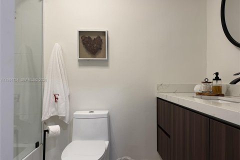 Adosado en alquiler en Miami Lakes, Florida, 2 dormitorios, 135.64 m2 № 2026064 - foto 25