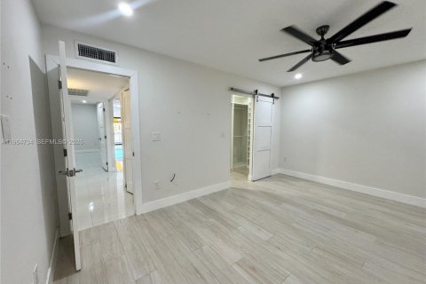 Adosado en alquiler en Miami Lakes, Florida, 2 dormitorios, 135.64 m2 № 2026064 - foto 20