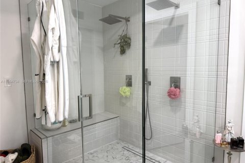 Adosado en alquiler en Miami Lakes, Florida, 2 dormitorios, 135.64 m2 № 2026064 - foto 13