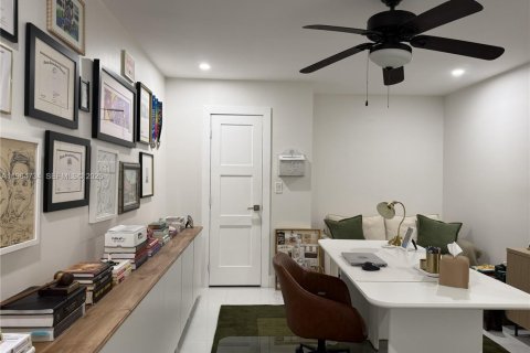 Adosado en alquiler en Miami Lakes, Florida, 2 dormitorios, 135.64 m2 № 2026064 - foto 22