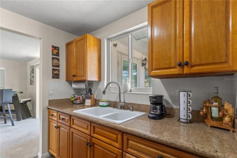 House in Citrus Springs, Florida 2 bedrooms, 122.17 sq.m. № 1912174 - photo 8