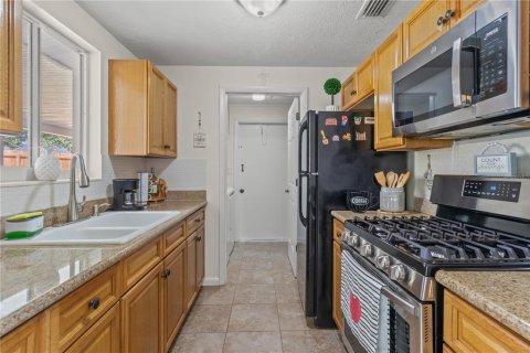 House in Citrus Springs, Florida 2 bedrooms, 122.17 sq.m. № 1912174 - photo 6