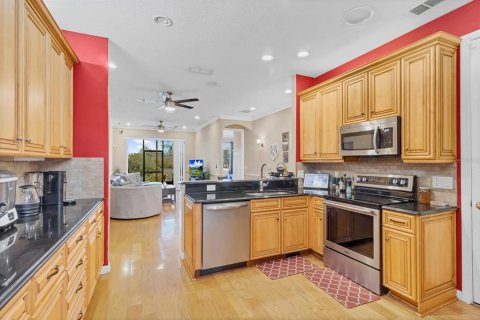 Adosado en venta en Kissimmee, Florida, 4 dormitorios, 202.62 m2 № 1573806 - foto 8