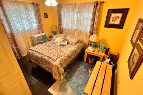 Купить виллу или дом в Хомстед, Флорида 4 спальни, 227.52м2, № 1790434 - фото 15