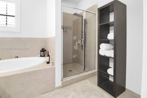 Купить виллу или дом в Майами, Флорида 5 спален, 227.05м2, № 2049071 - фото 29