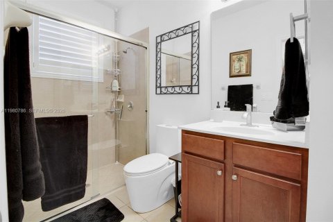 Купить виллу или дом в Майами, Флорида 5 спален, 227.05м2, № 2049071 - фото 17