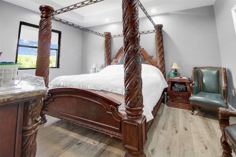 Купить виллу или дом в Майами, Флорида 5 спален, 227.05м2, № 2049071 - фото 26